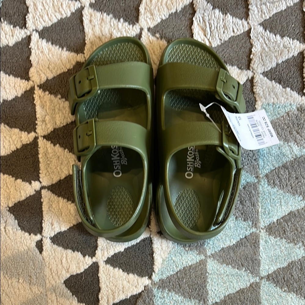 OshKosh B'gosh Kids Green Sandals/ Little Kid Size 13
